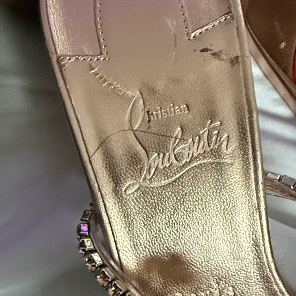 Christian Louboutin Elegant Gold Women's Sandals - Picture 2 of 7